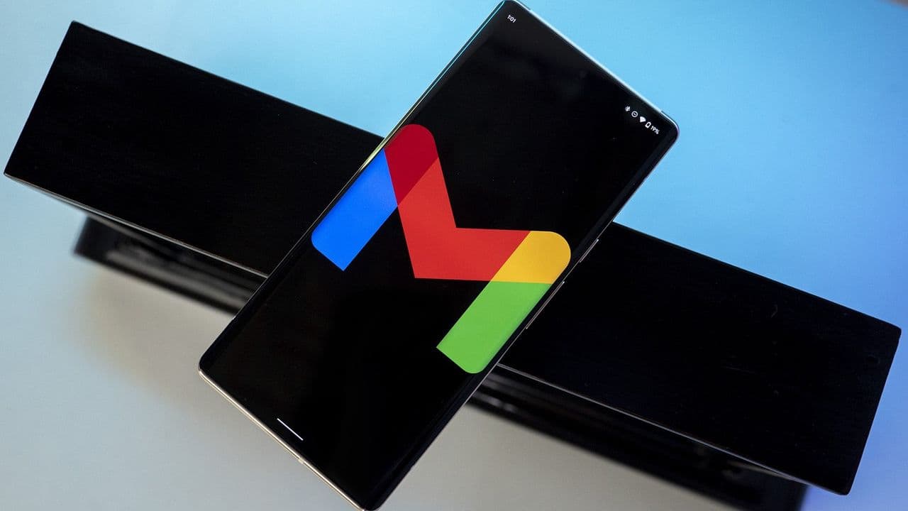 π Google just dropped a 'Purchases' tab in Gmail π° for the holiday shop-a-thon. No cap, time to flex your spend-thrift skills! ππΈ #BrokeButFestive