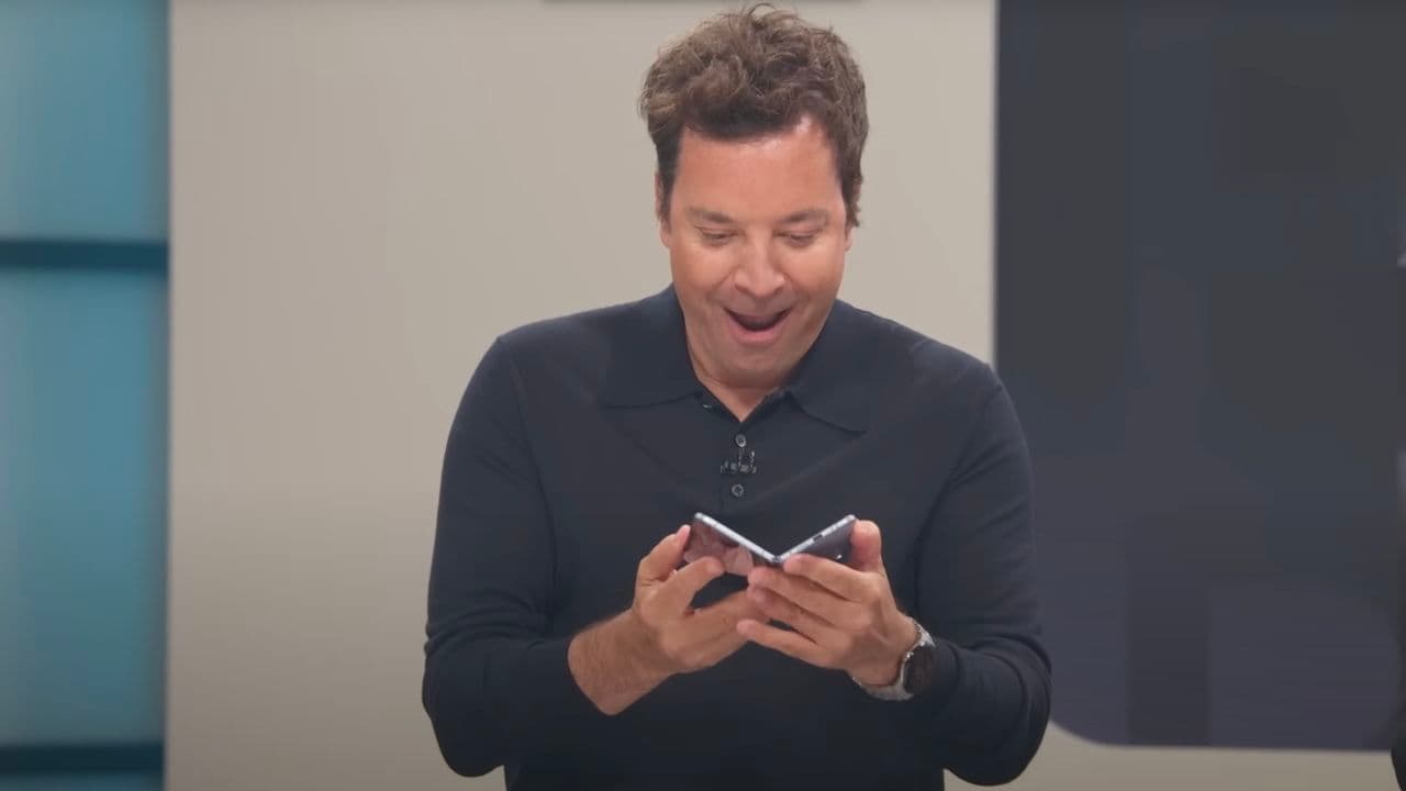 Google just dropped Pixel 10 and proved 2 things: 1️⃣ They *still* can't draw a straight line ✏️💀 2️⃣ We're all just here for the memes! 🤳🔥 #Pixel10 #BasedOrCringe