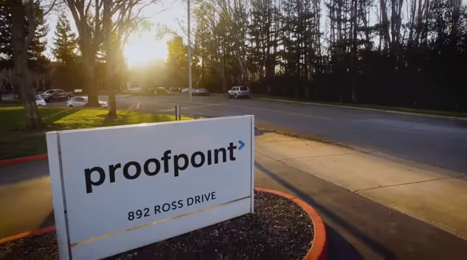 Proofpoint just dropped an AI security glow-up! 💀✨ Say goodbye to cringe cyber threats! 🚀 #AgenticVibes