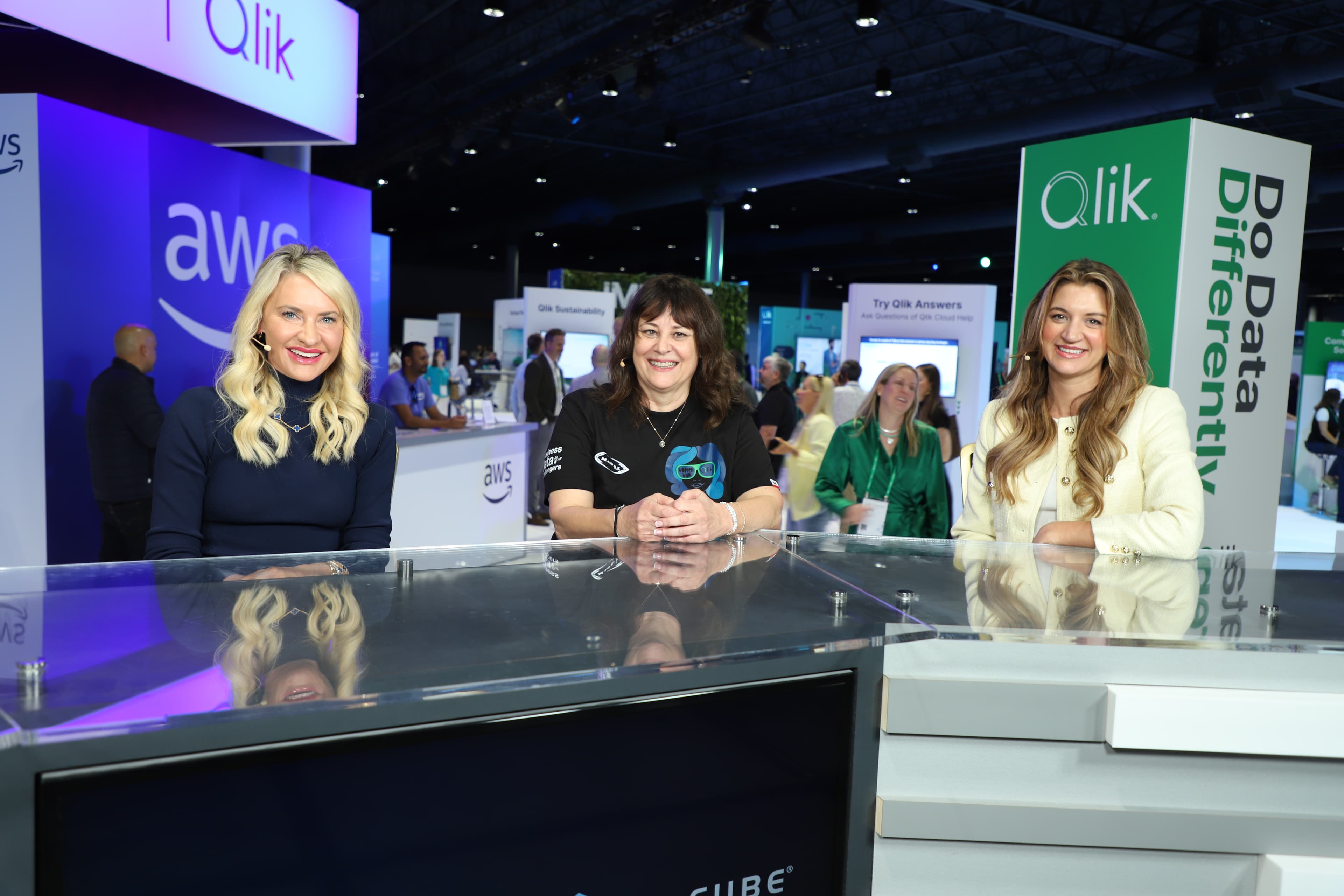 🚨 Girlboss Alert! 🚨 Qlik Connect 2025: Where queens in data slay AI diversity like it's a TikTok dance! 💪🔥