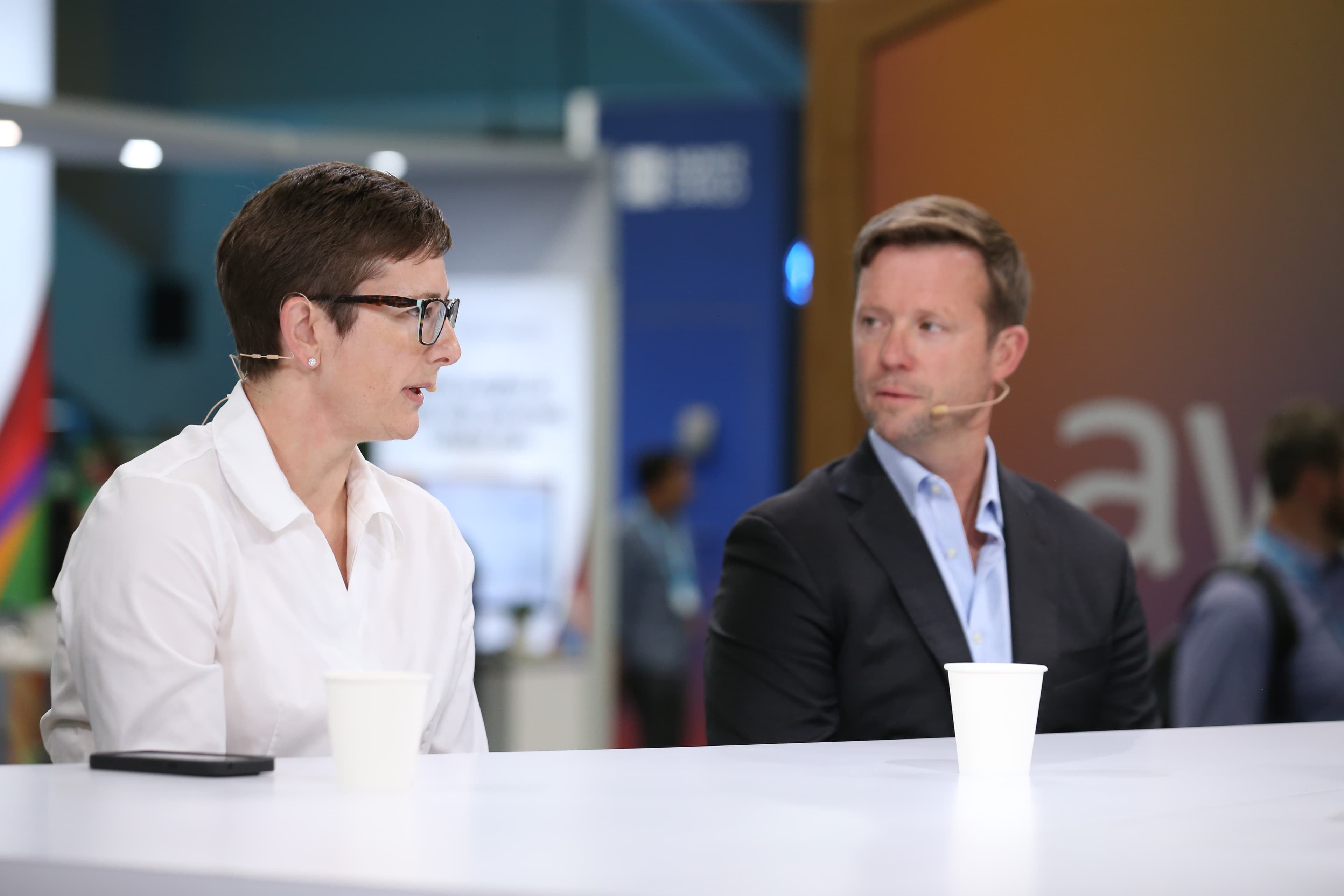 "Snowflake flexing on Cboe like 💪📈 Making analytics & cash flow so easy, even a boomer can vibe! 🤑💀"