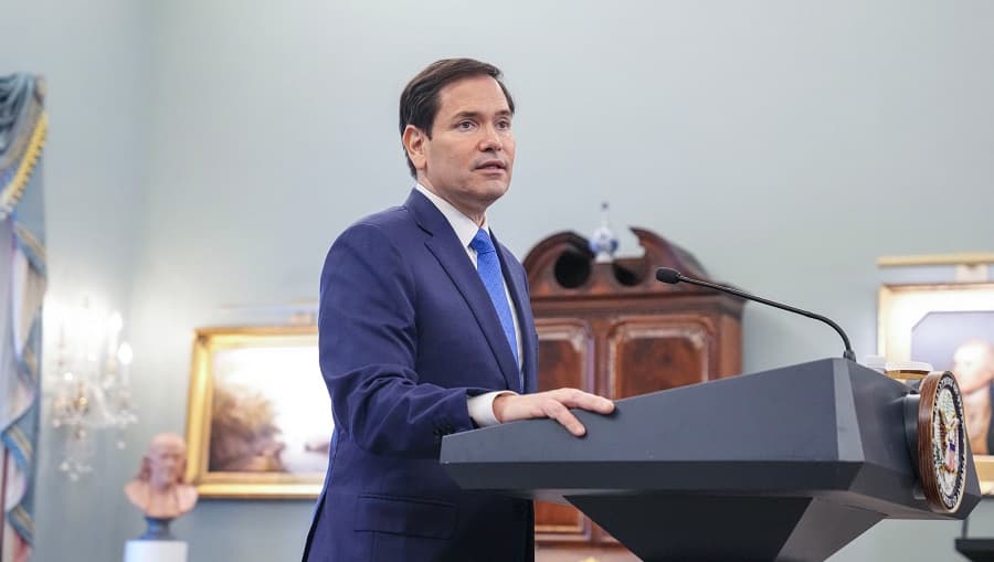 “Marco Rubio’s AI Clone Sliding into DMs like 🤖💬: Gov’t Officials, Prepare for the Drama! 🔥💀 #AIDrama”