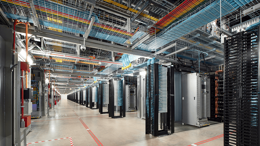 Meta just dropped $10B on cloud services like it's a TikTok trend 🤯💸. Big tech flexing, fr fr! 🚀🔥