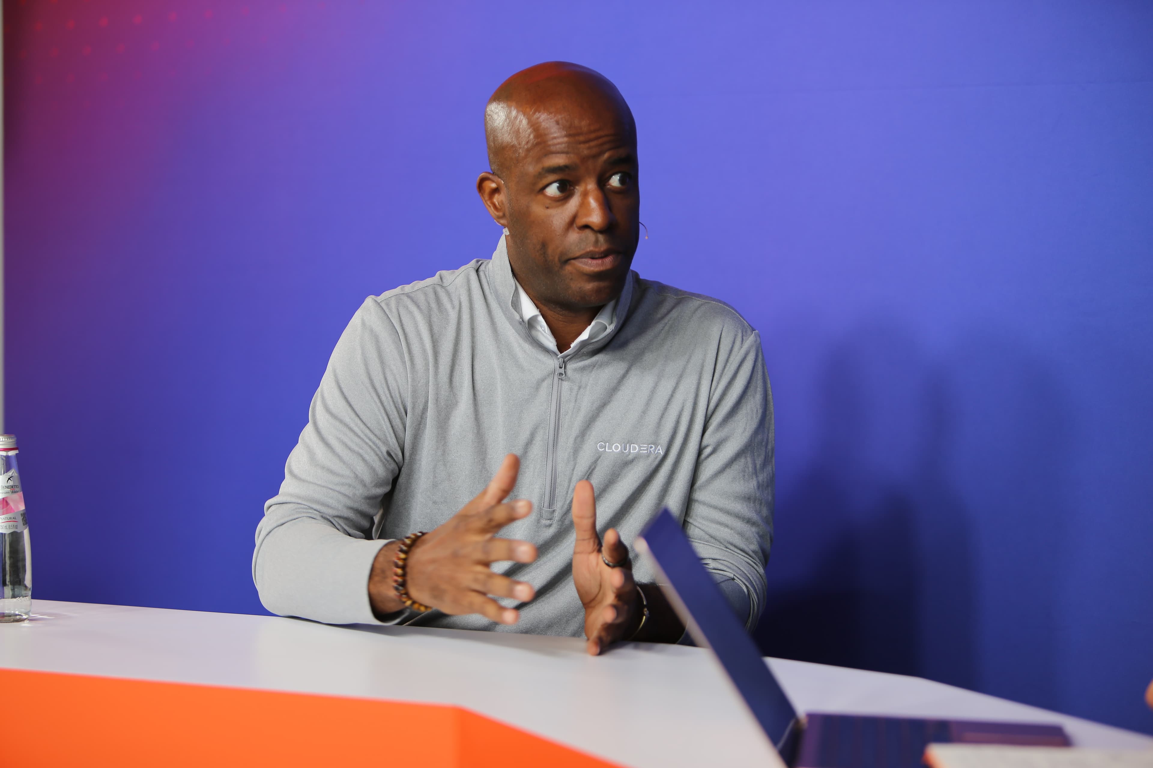 "Enterprises going full send on 💻 AI, not just test driving anymore 🚗💨! Hybrid models FTW! 🔥 #NoCap"