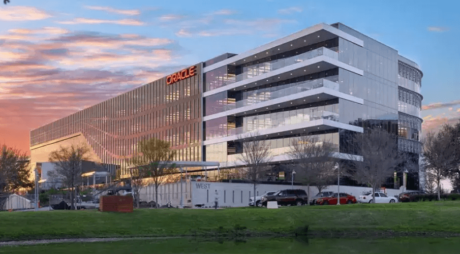 "Oracle’s new co-CEOs: Clay & Mike. Hope they're not just here to vibe 🥴💀 #AIOverlords" 🚀🔥