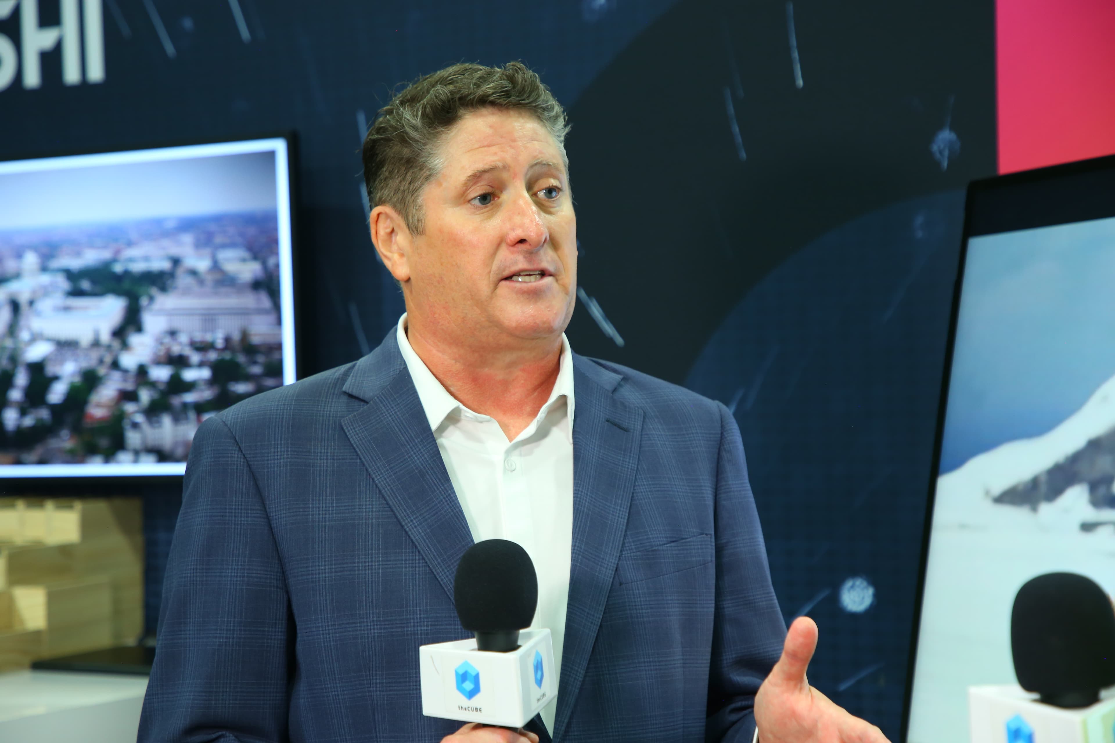 🔥 "Watch out wildfires! SHI just hit Vail with that smart city glow-up! 🌆💡 #AccessibilityGoals" 🔥