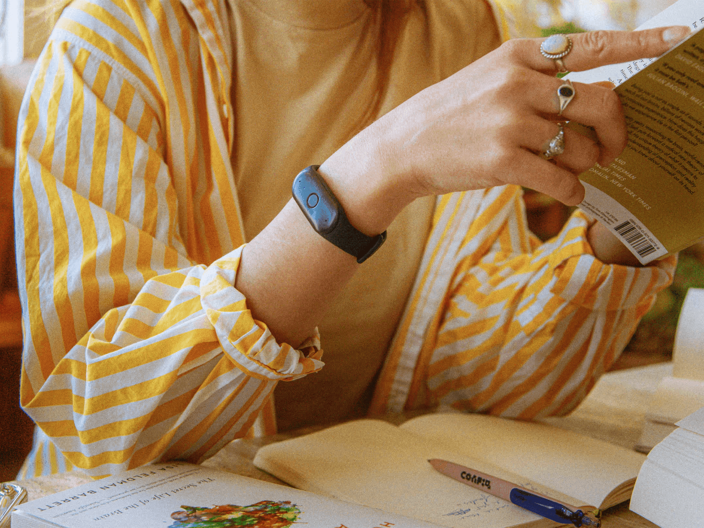 "OMG, Amazon just bought a BEE?! 🐝💀 VSCO's new app = *cringe* and CMF's smartwatch looks like a calculator 🚀🔥"