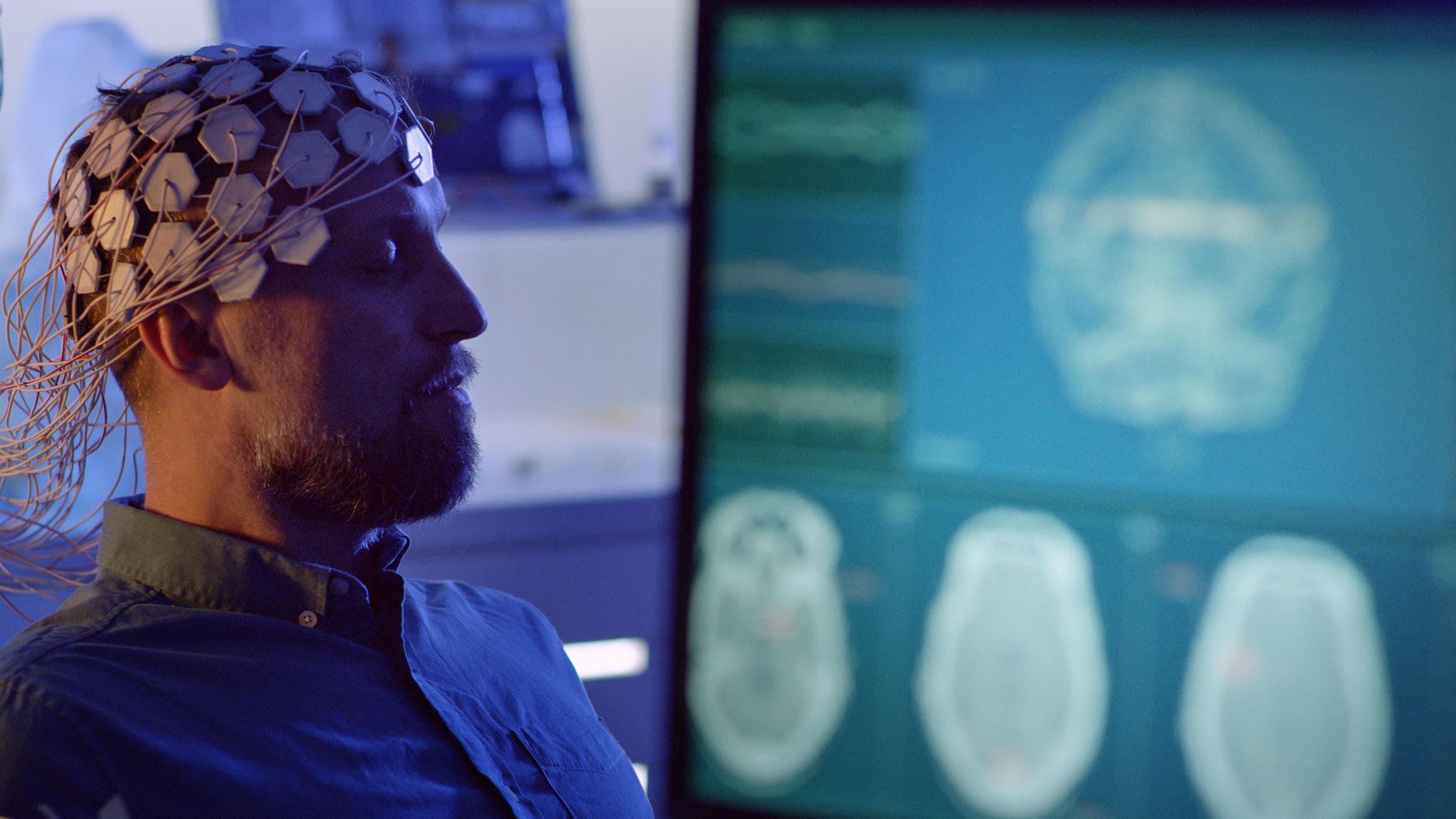 "AI brain model sliding into the ICU like 'I’m here to save your WiFi, fam' 💀🤖🚀 #NerdLife"
