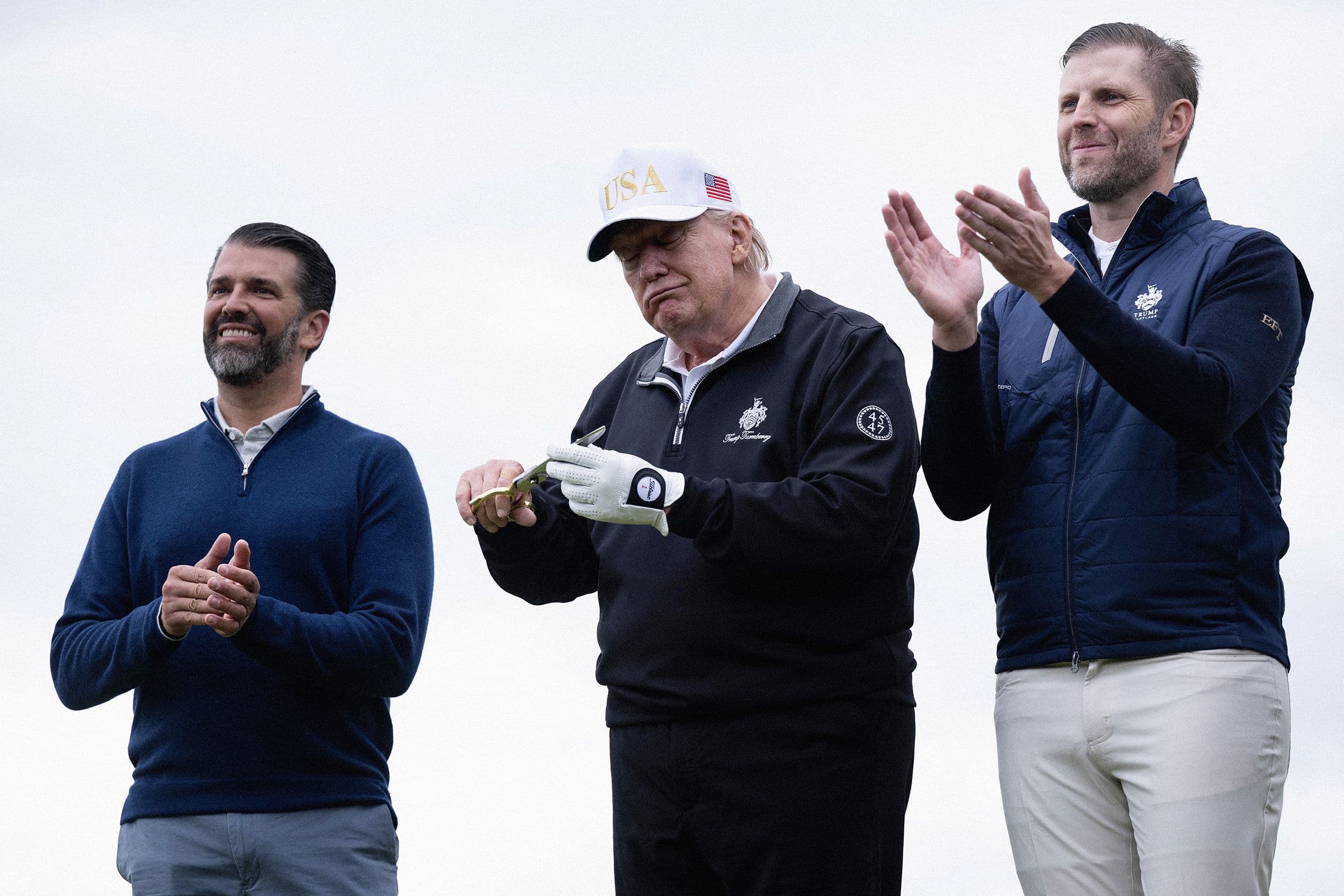 Trump fam flexing with that $1.5B crypto bag 💰💀 World Liberty says "to the moon" or "to the memes?" 🚀🔥 #CryptoIsLife