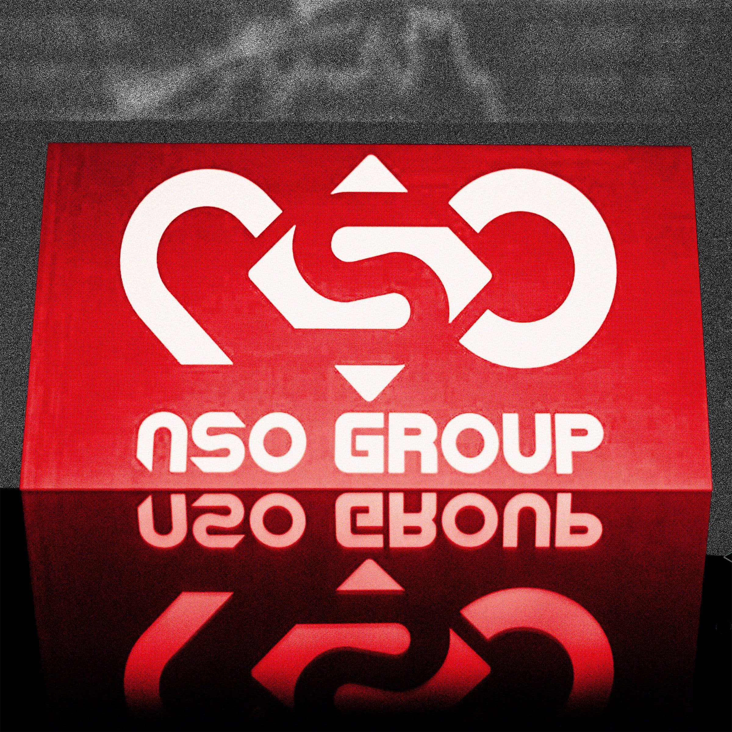 When Happy Gilmore goes from putting greens to spying on your memes 👀💀 #CopeSeethe #TechDrama