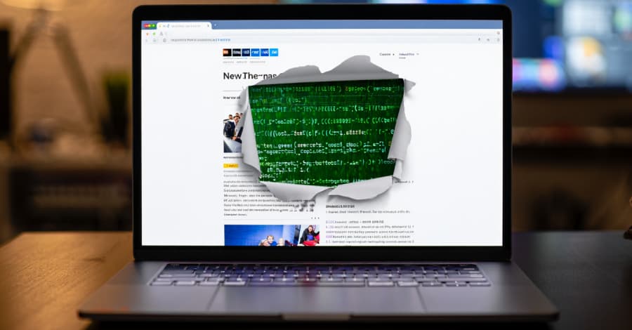 "When you ask your WiFi for a snack ๐ and it serves you a trillion DNS queries ๐๐ฐ #MalwareMadness"