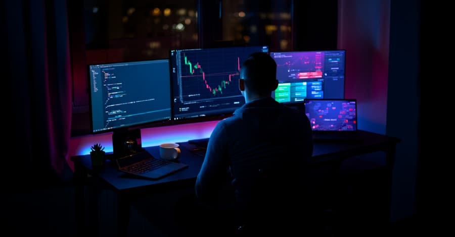 ๐จ Chrome Ext. just snuck in fees like itโs the last slice of pizza ๐๐ธ, Raydium users are SEETHING! ๐๐ #FOMO