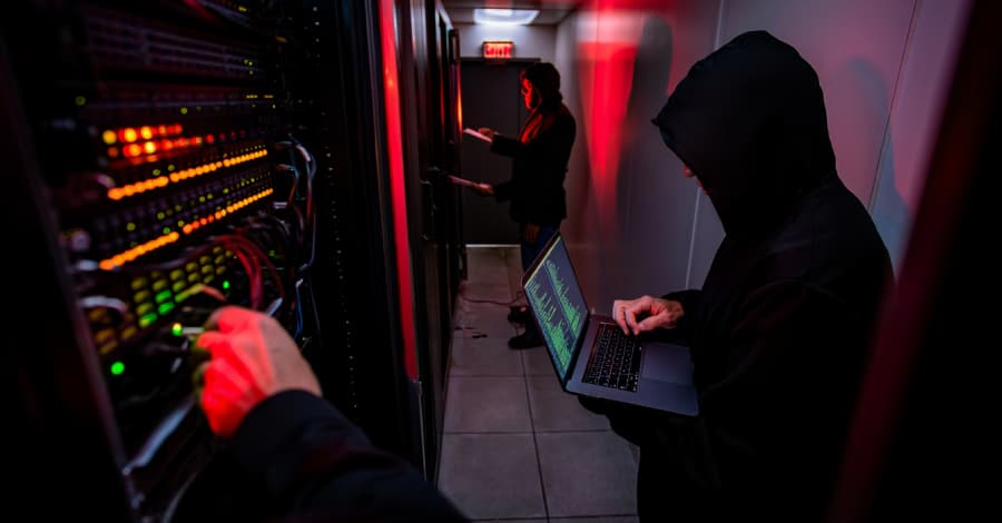 When the cringe squad—Scattered Spider, LAPSUS$, & ShinyHunters—merges for chaos 💀💸💥 Brace for the ultimate cyber heist! #FBIOpenUp 🚀