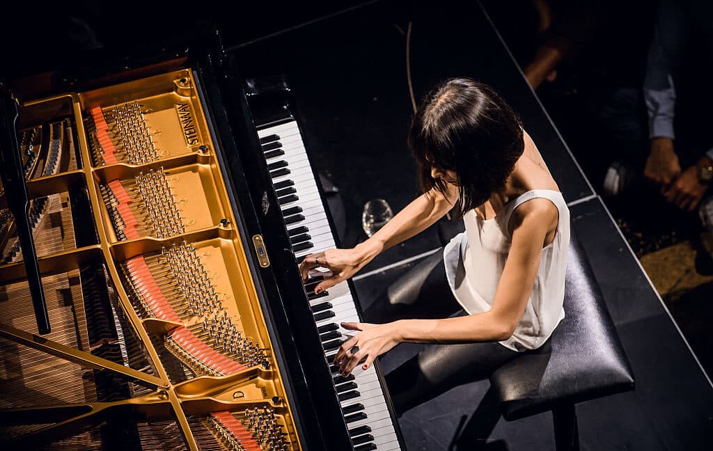 When your playlist hits different levels of *cringe* 😩🎧: some brains be like "no cap, I feel nada" 💀💔