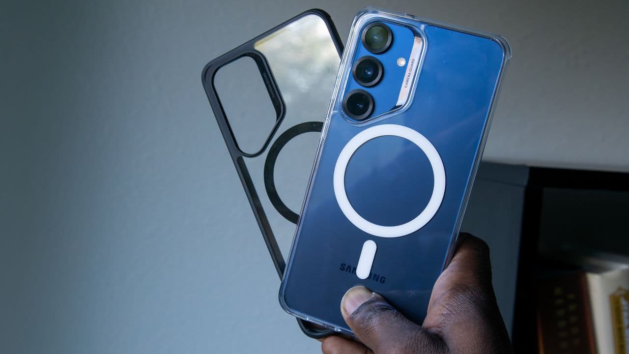 "Samsung Galaxy S26: Will it charge your hopes ✨ or just be a *Qi* cringe? 🤔💀 #TechDrama"