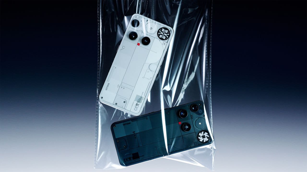 ๐จโจ Nothing OS 4 just dropped for Phone 3! New Glyphs so fresh, even your grandma's shook! ๐๐ #UpgradeOrCry