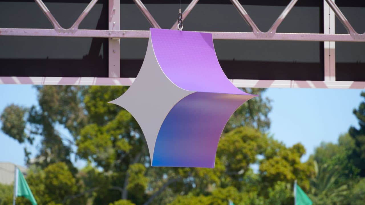 Google Maps just got that Gemini juice ๐, now you're driving like a whole GPS wizard ๐โจ #ProMoves