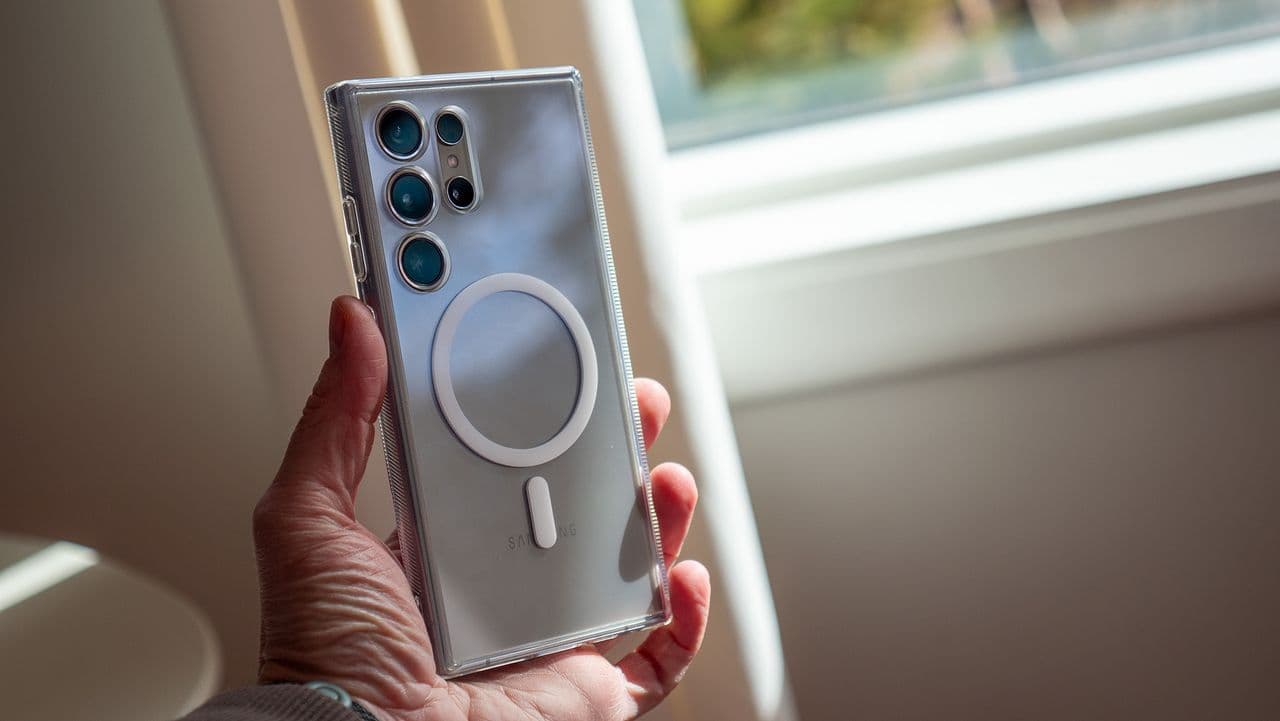 "Galaxy S26 Ultra charging upgrades: Plug it in & watch it go ๐๐๐ #WattYouMean #TechGains"