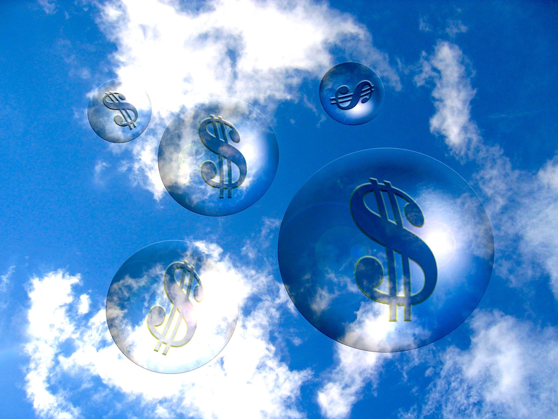 Cloud Quarterly got more drama than a TikTok breakup: Azure flexin', AWS in a supply chokehold, Google just vibin’ 🔥🤖💀