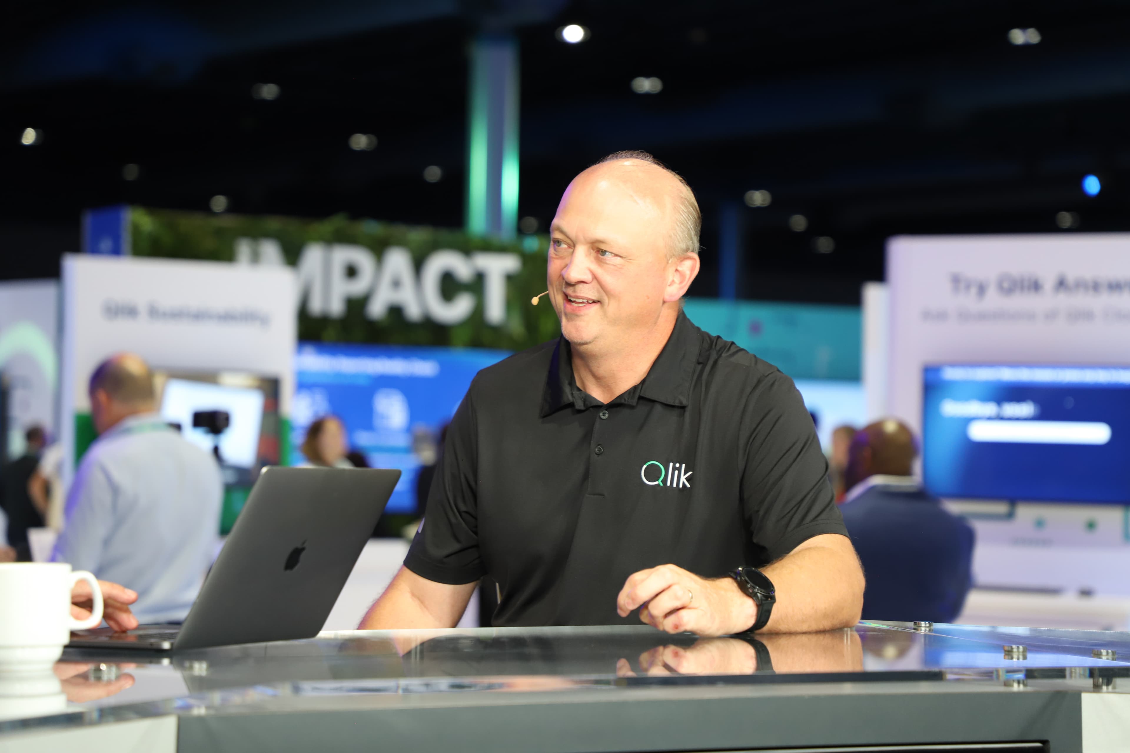 "Qlik said 'ecosystem-first' but we all know it's just trying to flex on the haters 💀💅 #TechFlex"