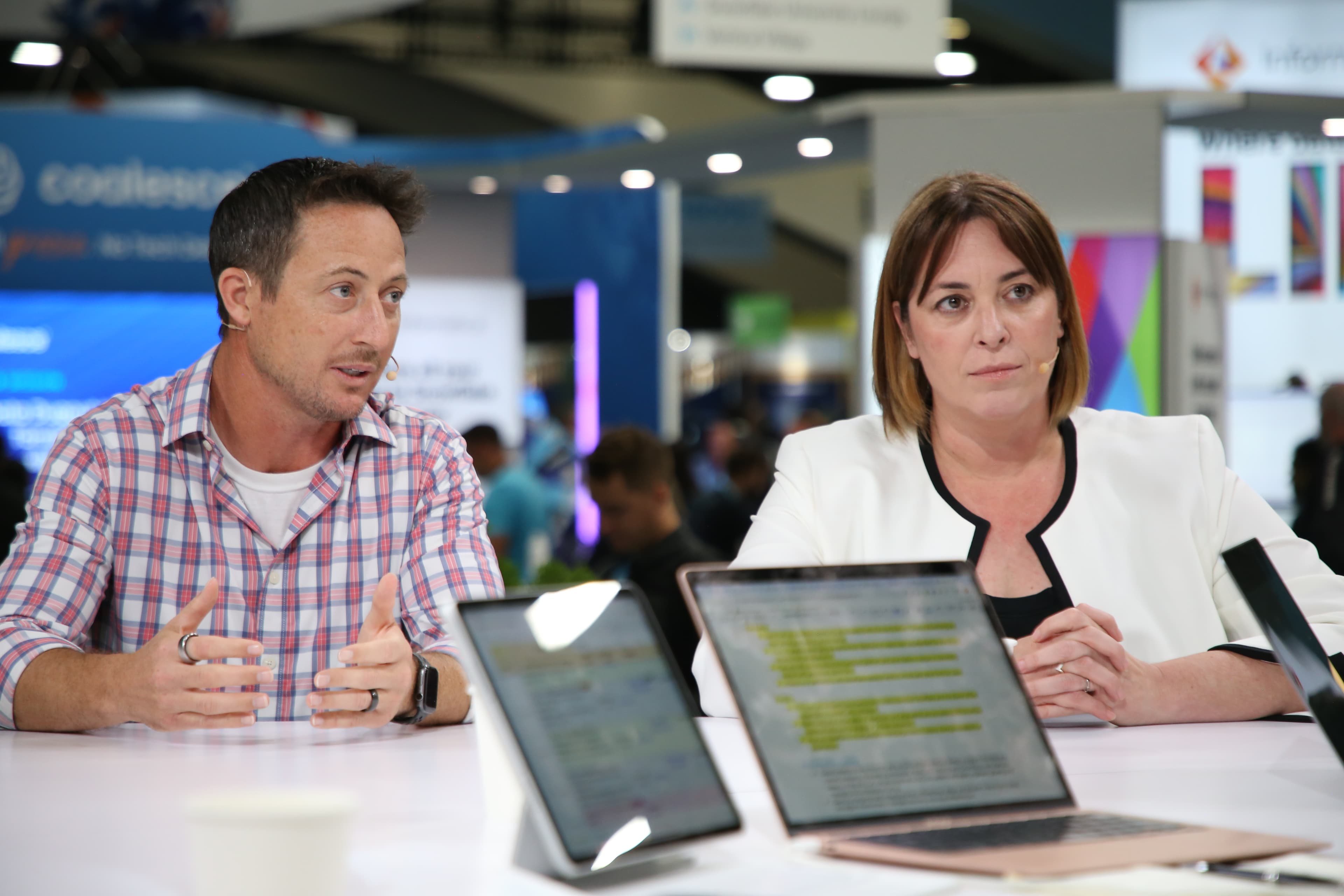 "Fanatics just leveled up ๐น๏ธ with Snowflake's AI cheat code! Game on, nerds! ๐ฅ๐ #TechWizards"