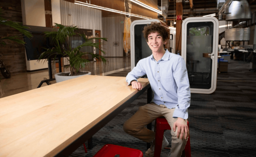 🚀 AI squad teams up with Qualcomm for an autopilot that does info stuff 🔥 Not all heroes wear capes, fr fr! 🤖💀