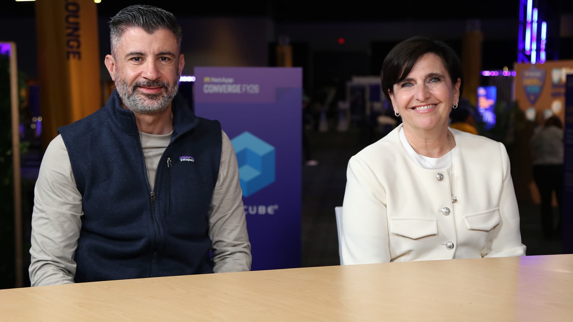 "Game day vibes but make it data 🏟️📊: NetApp & 49ers are flexin’ on the tech side, fr fr! 🤯💯"