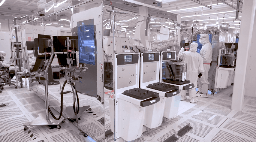 ๐จ Intel spills the tea โ: US gov's cash could be risky biz vibes. ๐ธ๐ No cap, we might seethe! ๐ฅ #TechDrama