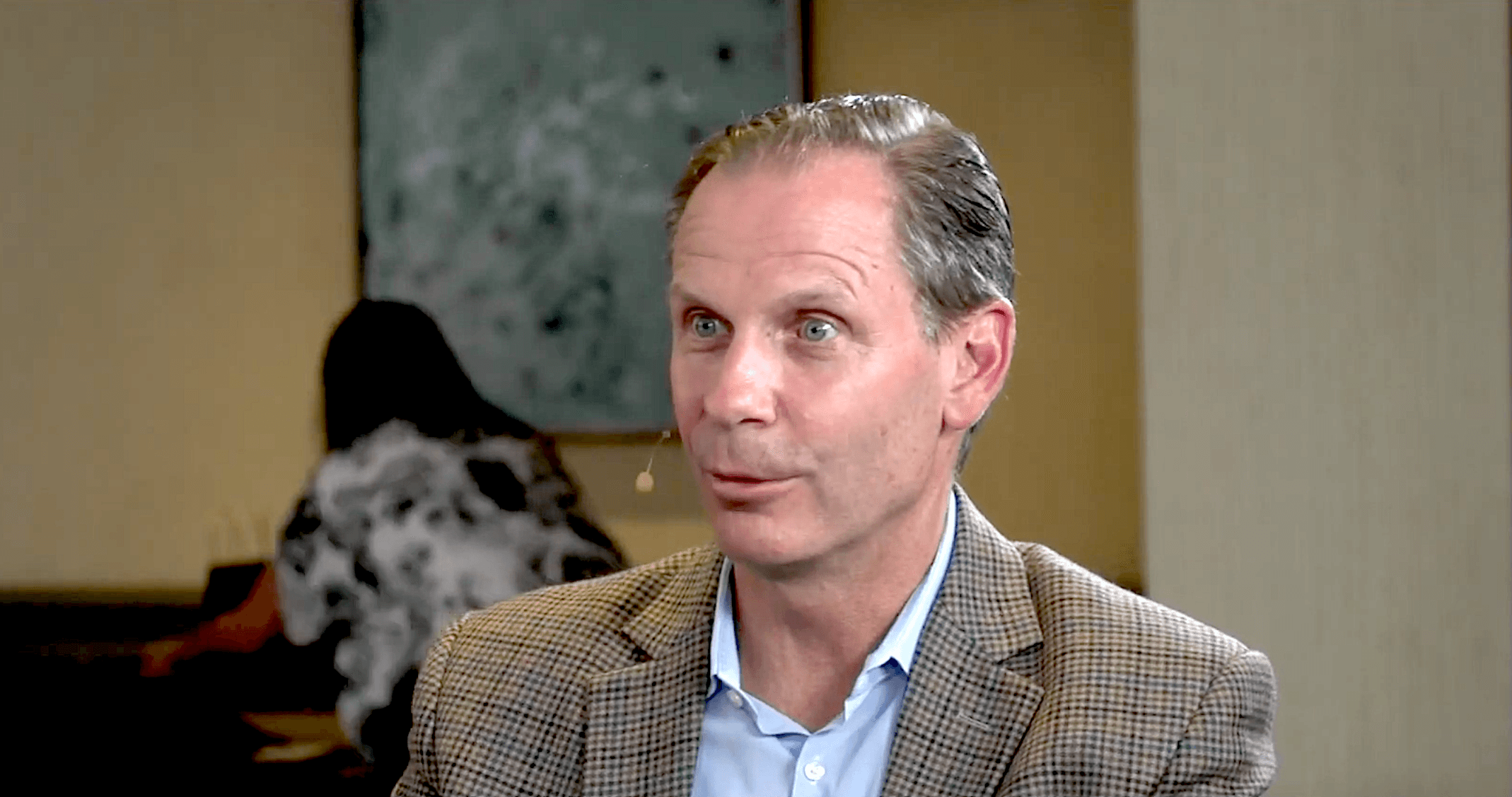 Kyndryl’s stock just pulled a “hold my juice” move 🚀📉—revenue flopped & guidance = total cringe 💀🔥