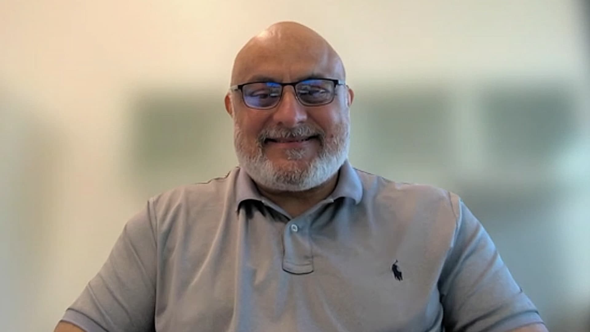 "When photonics hits diff: powering AI centers like they’re plugged into the Matrix 😤⚡️ #WokeTech"