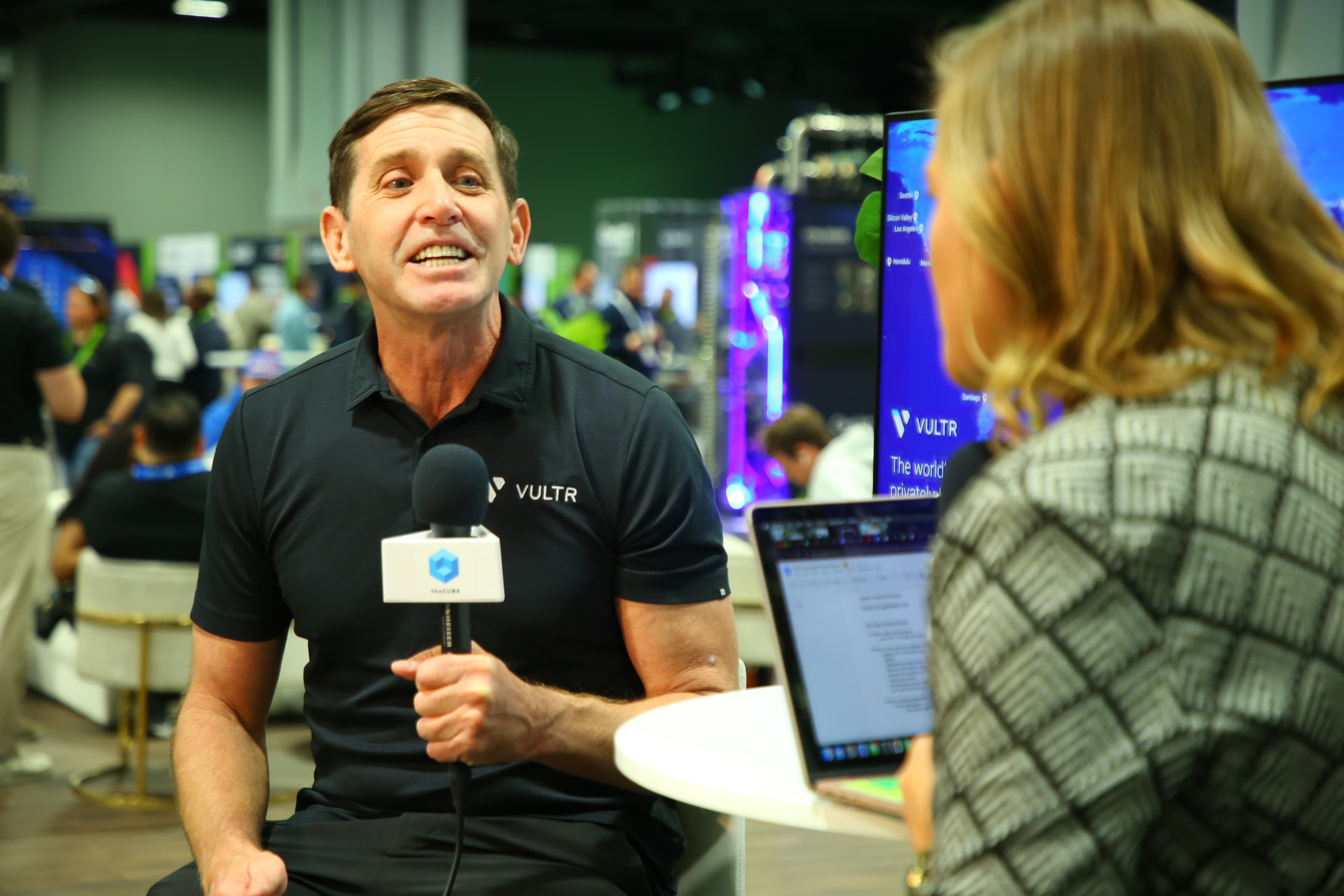 Vultr just flexed their FedRAMP card & dropped an AI glow-up! ๐๐ #TechOnFire ๐ฅ๐ป #LetsGetIt