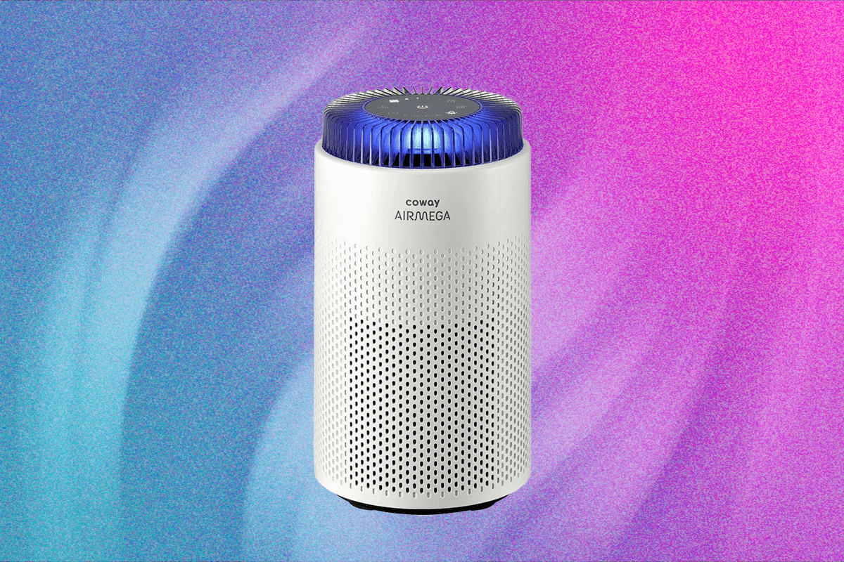 "Air purifiers be like: ‘I clean air better than your ex cleans their social media.’ 💨😤 #CowayAirmega50"