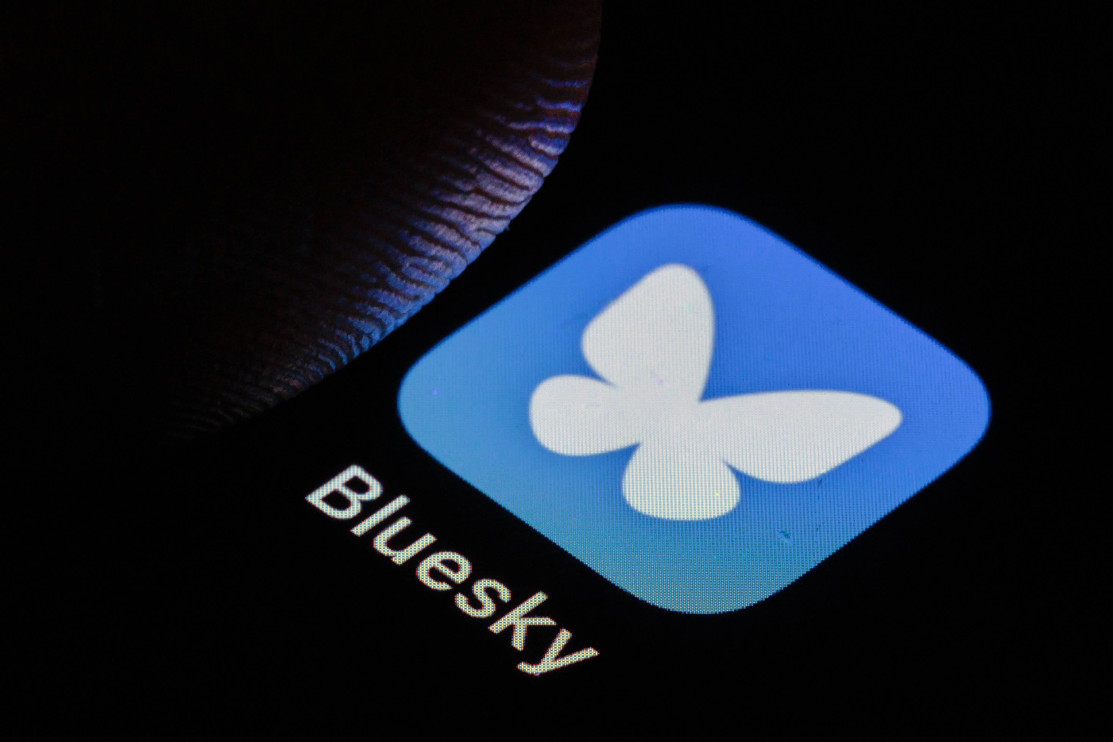 "Bluesky said 'nah' to Mississippi's age check π₯²π Guess the vibes just got darker, fam! #Cringe"