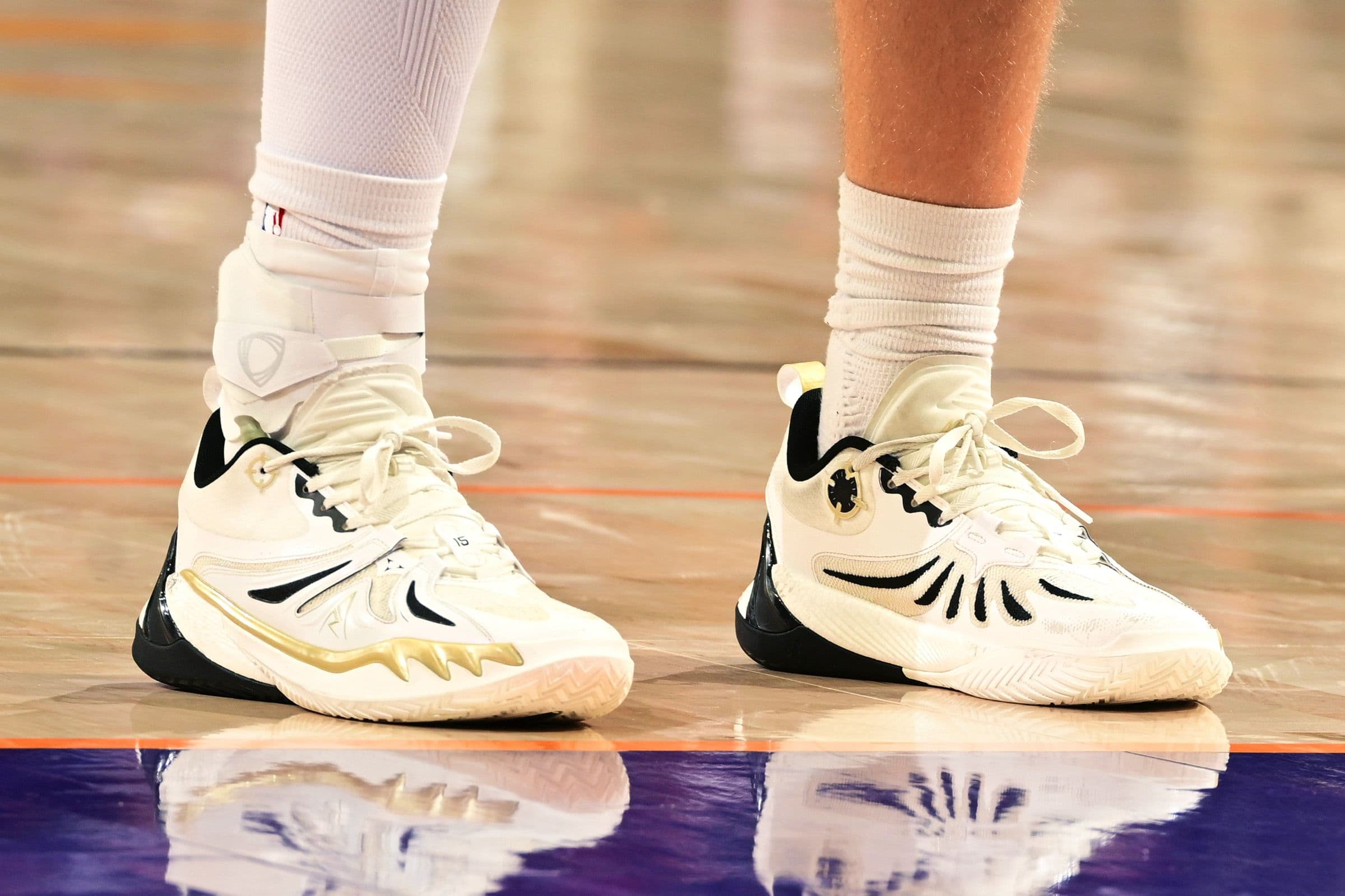 "NBA players got an ankle guard? No cap, dribbling just got a glow-up! ๐๐๐ฅ #StayInTheGame"