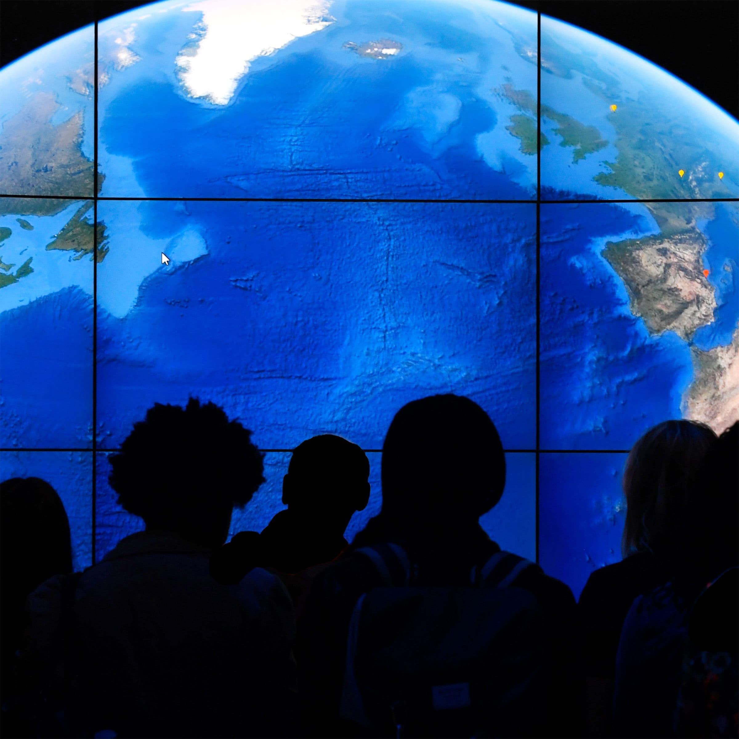 Google Earth just dropped a chatbot to save the planet! 🌍💬 Climate change? We’re on it, fam! 🔥✨ #NoCap