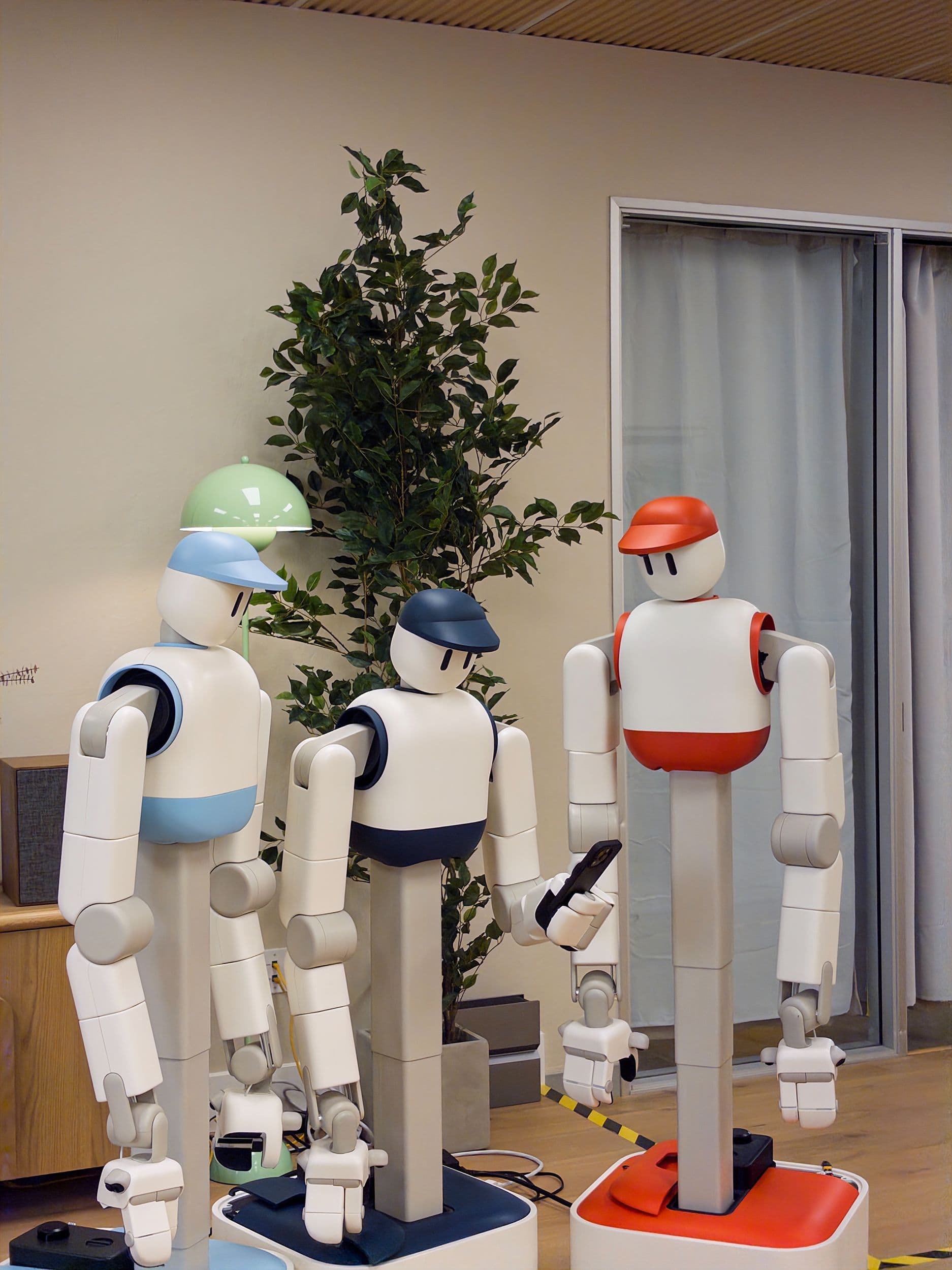 "Meet the robot who's living my dream ๐คโจ - clearing tables & doing dishes while I vibe ๐๐
#LifeGoals"